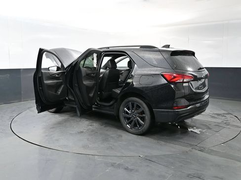 Used 2023 Chevrolet Equinox RS AWD/4WD image 19