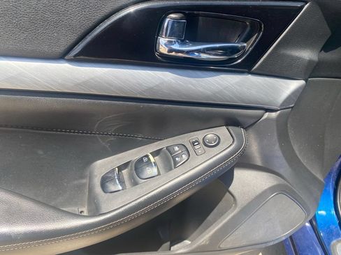 Used 2017 Nissan Maxima 3.5 SV FWD image 12