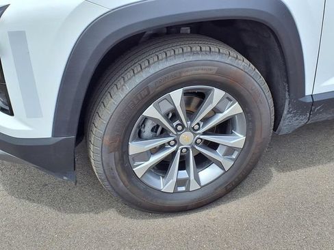 Certified 2025 Chevrolet Equinox LT w/ Convenience Package II AWD/4WD image 27