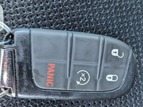 Used 2023 Jeep Compass Limited AWD/4WD image 32