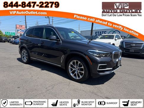 Used 2022 BMW X5 xDrive40i AWD/4WD image 1