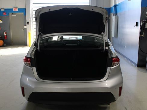 Used 2023 Toyota Corolla LE FWD image 41