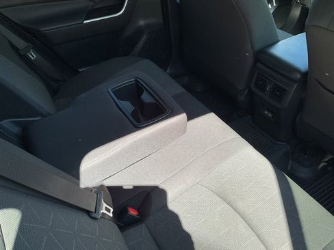 Used 2023 Toyota RAV4 XLE AWD/4WD image 29
