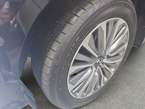 Certified 2025 INFINITI QX80 Sensory AWD/4WD image 31