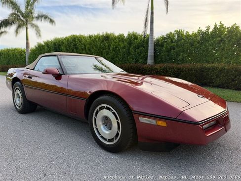 Used 1987 Chevrolet Corvette Convertible RWD image 4