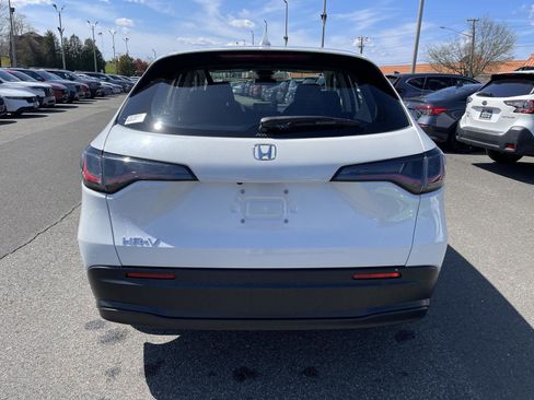 Used 2023 Honda HR-V LX image 18