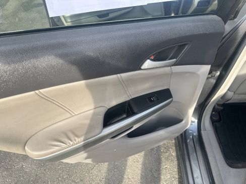 Used 2009 Honda Accord EX-L image 11