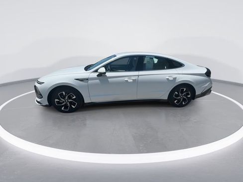 Certified 2024 Hyundai Sonata SEL FWD image 5