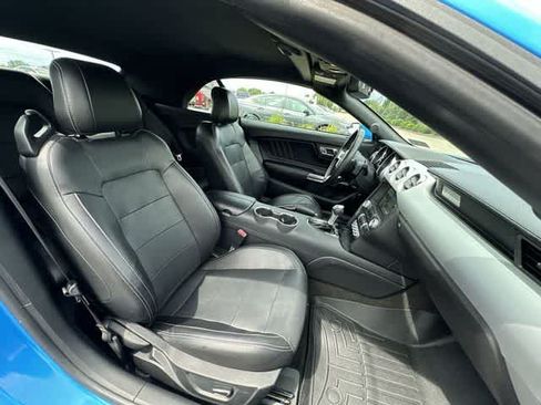 Used 2017 Ford Mustang Premium RWD image 23