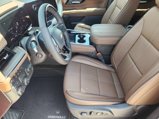 New 2026 Chevrolet Tahoe High Country AWD/4WD image 14