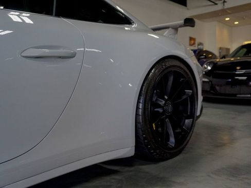 Used 2018 Porsche 911 GT3 image 70