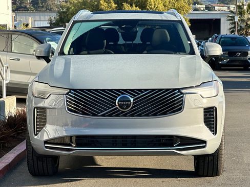 New 2026 Volvo XC90 B5 Plus w/ Protection Package AWD/4WD image 10