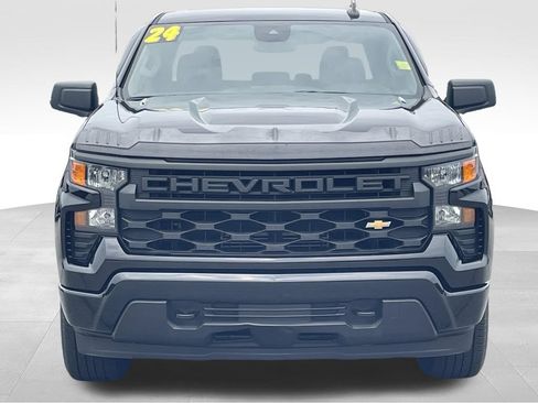 Used 2024 Chevrolet Silverado 1500 Custom AWD/4WD image 9