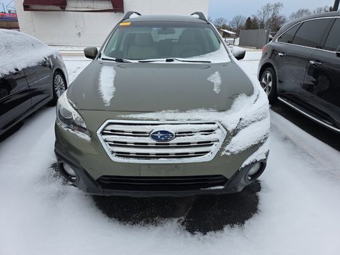 Used 2017 Subaru Outback 2.5i Premium image 1