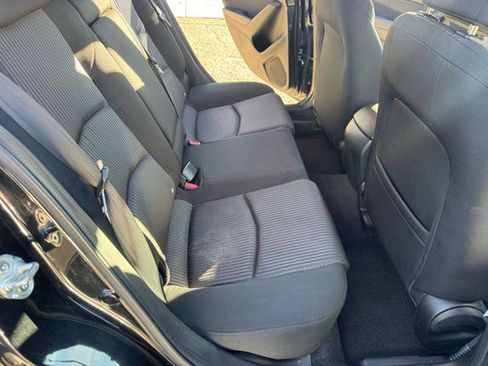 Used 2014 MAZDA MAZDA3 i Touring image 9