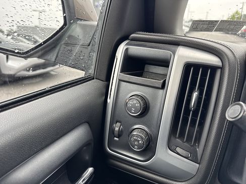 Used 2015 GMC Sierra 1500 SLE w/ SLE Value Package AWD/4WD image 16