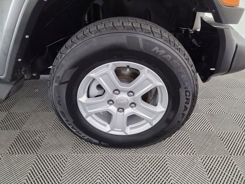 Certified 2021 Jeep Wrangler Unlimited Sport image 34