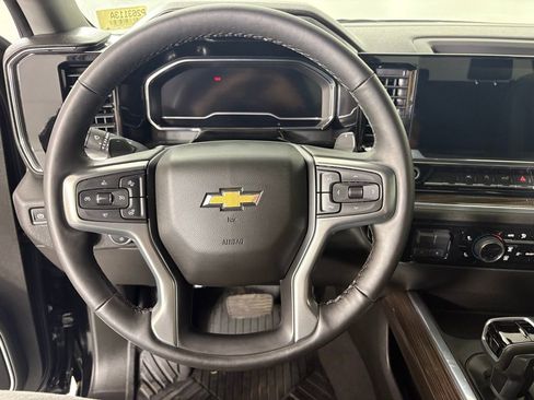 Used 2025 Chevrolet Silverado 1500 LT w/ Z71 Off-Road Package image 25