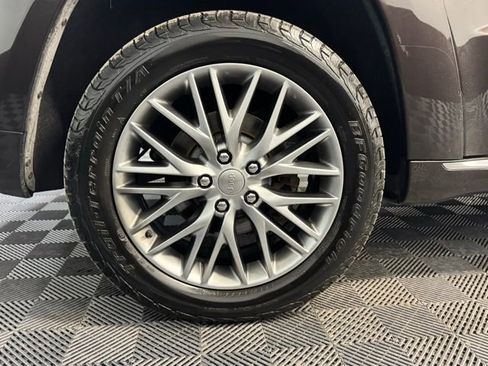 Used 2017 Jeep Grand Cherokee Summit w/ Platinum Series Group image 41