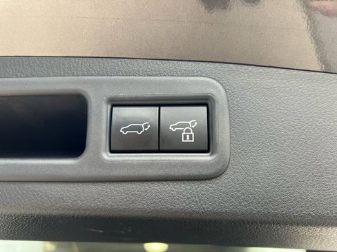 Used 2025 Lexus RX 350h w/ Convenience Package image 28