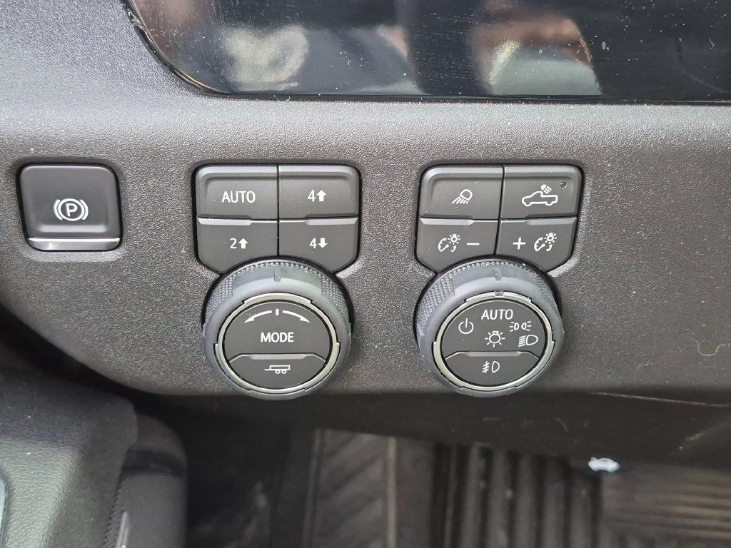 Used 2026 Chevrolet Silverado 3500 LTZ w/ Trail Boss Package AWD/4WD image 18