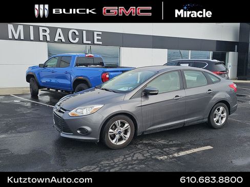 Used 2013 Ford Focus SE image 1