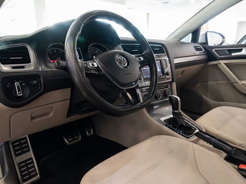 Used 2017 Volkswagen Golf Alltrack S AWD/4WD image 16