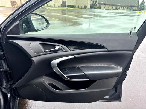 Used 2012 Buick Regal Premium image 14