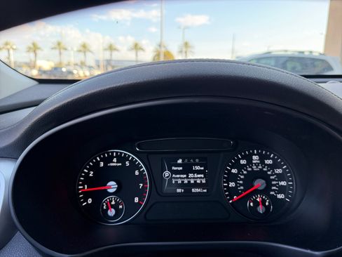Used 2017 Kia Sorento L FWD image 10