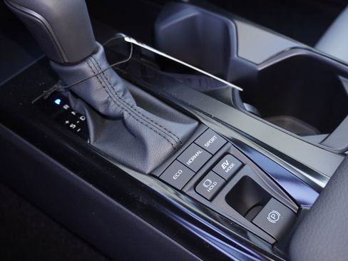 Certified 2026 Toyota Camry SE image 21