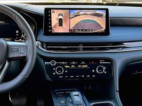 Certified 2026 INFINITI QX60 Sport image 11