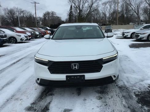 Used 2023 Honda Accord EX-L image 3