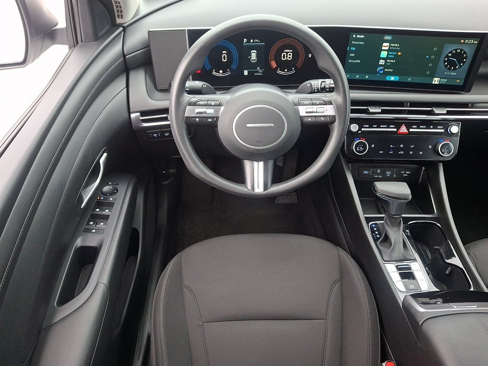Certified 2025 Hyundai Tucson SEL AWD/4WD image 12