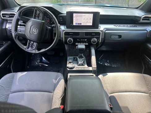 Certified 2026 Toyota Tacoma SR5 AWD/4WD image 20