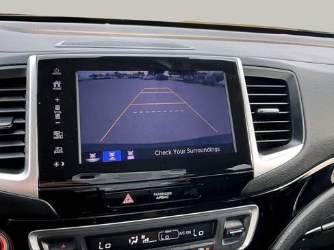 Used 2017 Honda Pilot Touring image 26