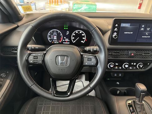 Used 2026 Honda HR-V Sport image 11