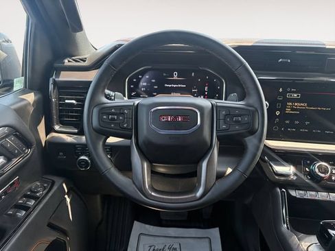 Used 2025 GMC Sierra 1500 AT4 w/ AT4 Premium Package AWD/4WD image 12