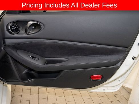 Used 2025 Nissan Z Performance w/ Floor Mat Package RWD image 9