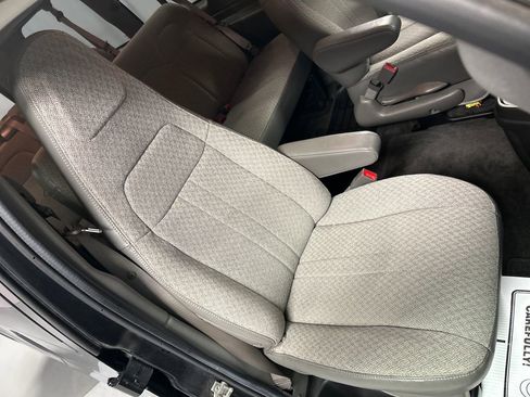 Used 2017 Chevrolet Express 2500 LS image 23