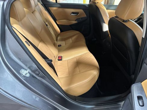 Used 2023 Nissan Sentra SV w/ SV Premium Package FWD image 16