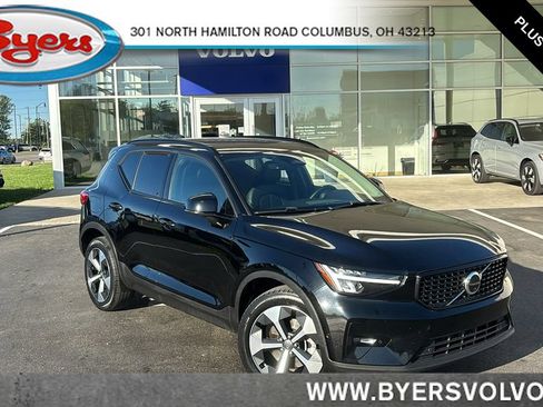 Used 2023 Volvo XC40 B5 Plus w/ Driver Assist Package AWD/4WD image 1