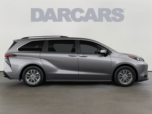 New 2026 Toyota Sienna XLE FWD image 15