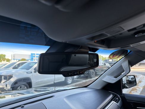 Used 2016 Chevrolet Suburban LTZ image 26