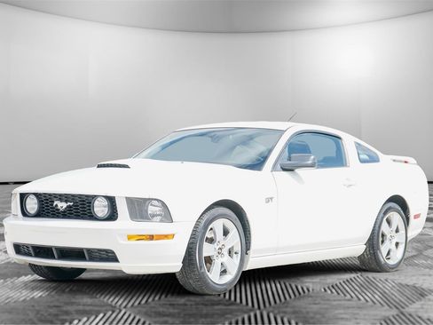Used 2007 Ford Mustang GT RWD image 8