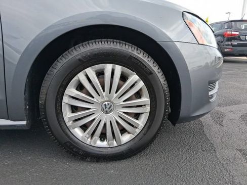 Used 2014 Volkswagen Passat 1.8T S FWD image 11