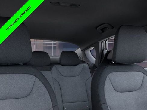 New 2025 Kia K4 LX image 27