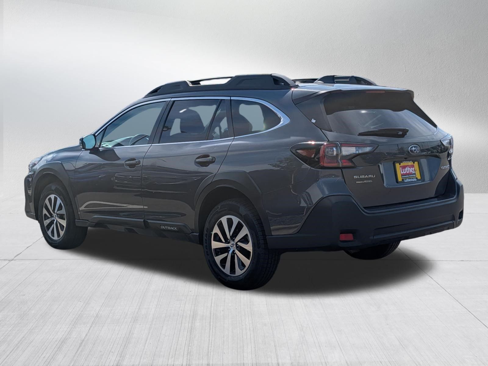 Used 2025 Subaru Outback Premium AWD/4WD image 5