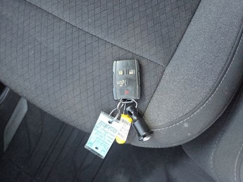 Used 2022 Chevrolet Silverado 2500 LT image 34