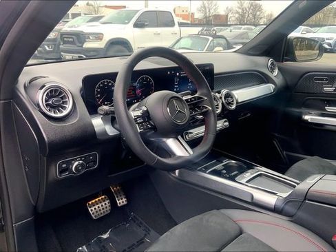 Used 2026 Mercedes-Benz GLB 250 4MATIC image 14
