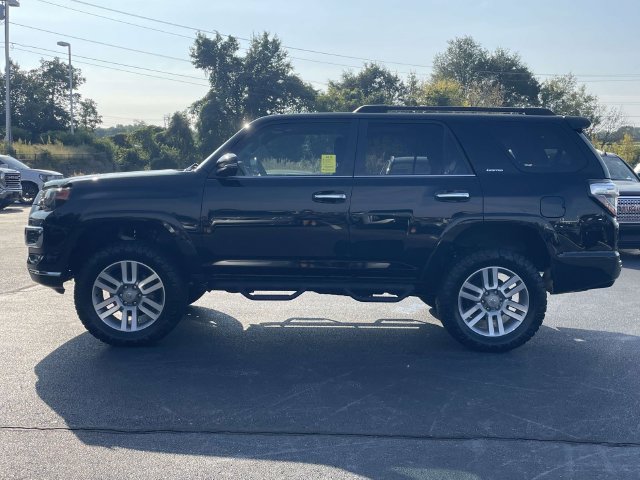 Used 2016 Toyota 4Runner Limited AWD/4WD image 4